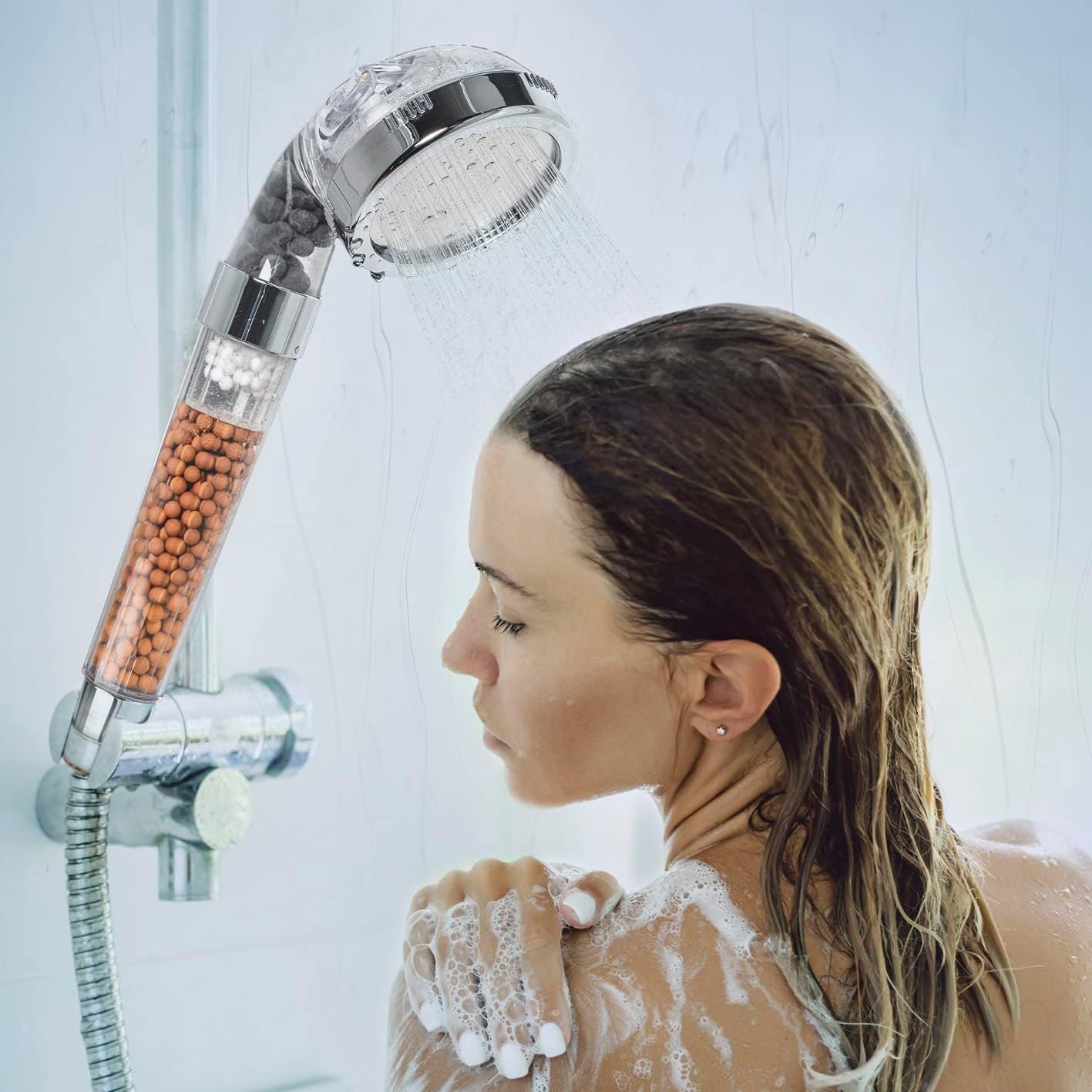 EASYmaxx Wellness-Duschkopf mit Mineralperlen & 3 Wasserstrahl-Modi | Spart 30% Wasser bei ca. 50% mehr Wasserdruck | 344 Mikrodüsen, natürliche Wasserfilterfunktion, für alle 1/2 Zoll Anschlüsse — Ansicht 2